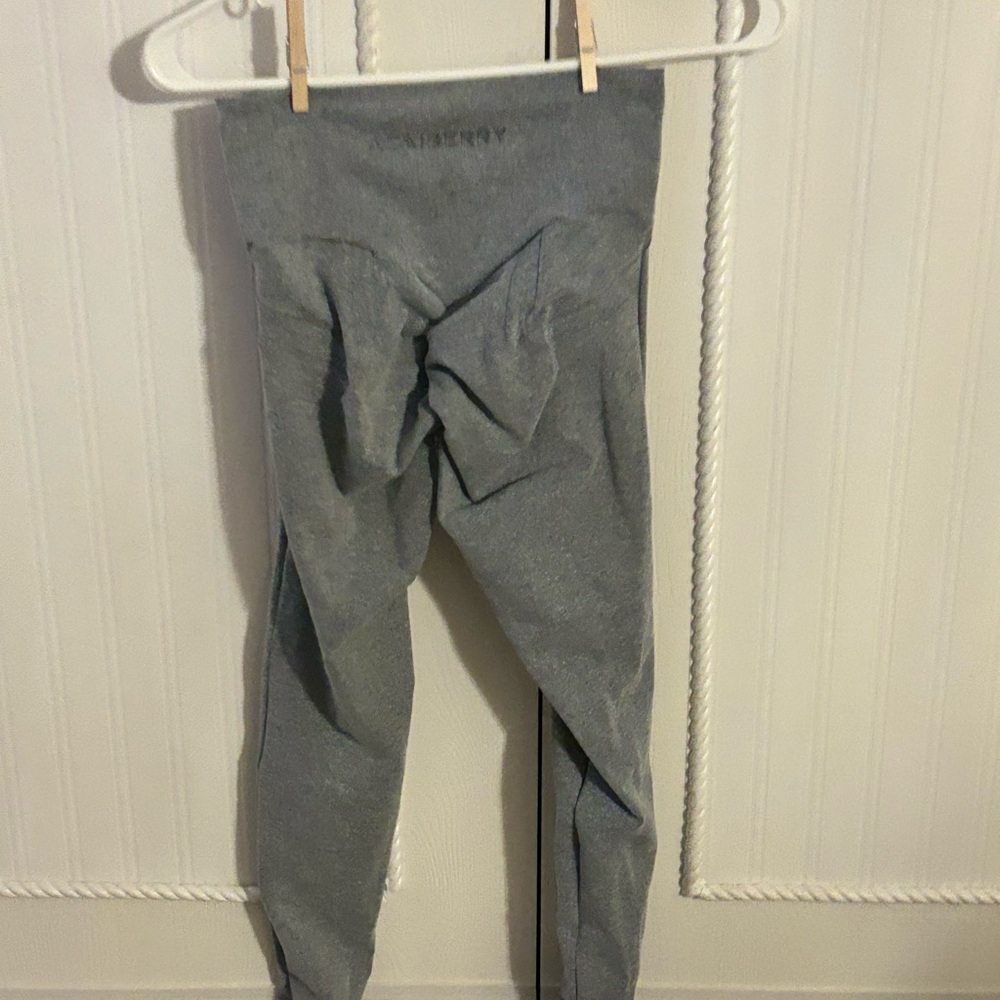 AcaiBerry Scrunch Butt Leggings - Workout Gym Leggings